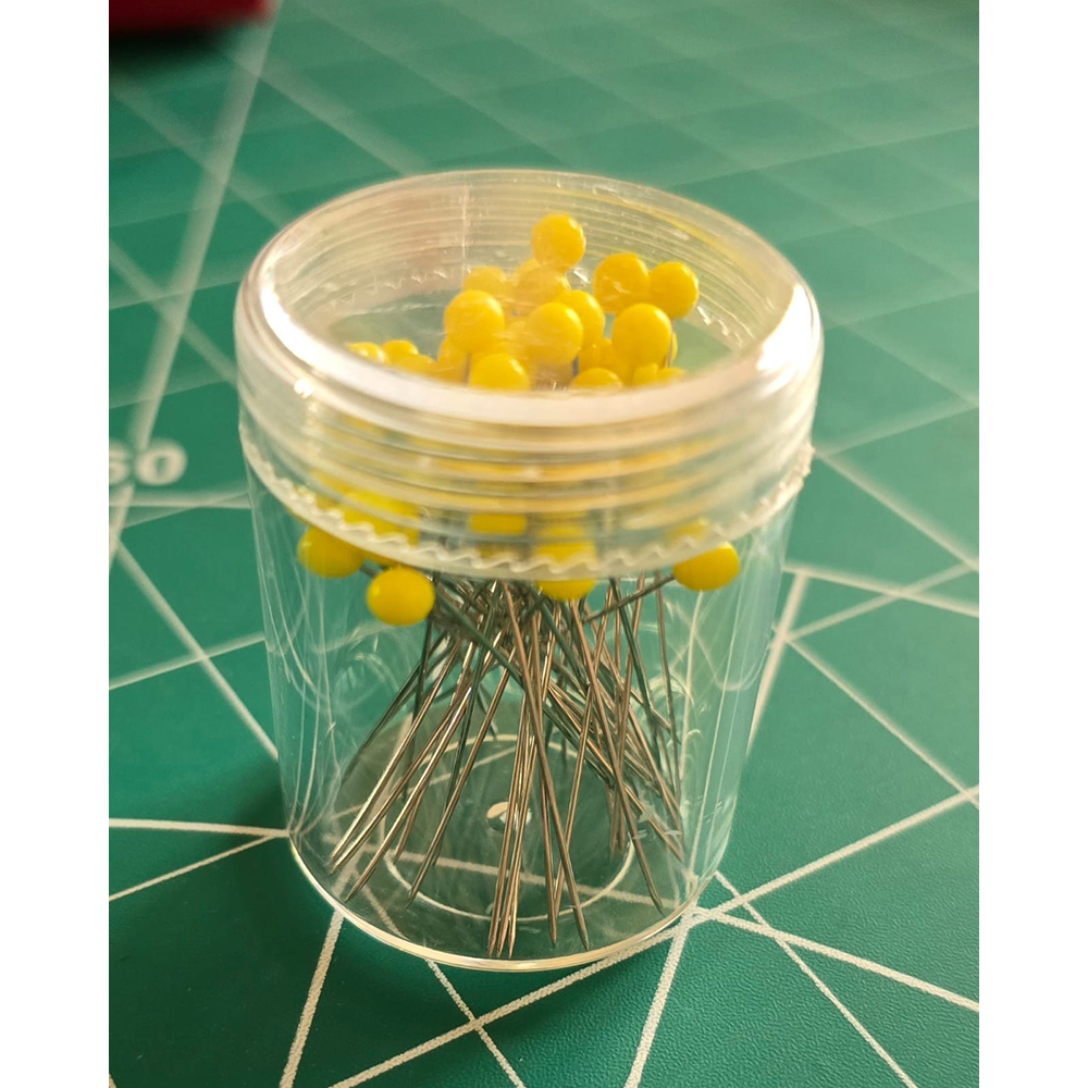 Dritz Quliting Pin Box