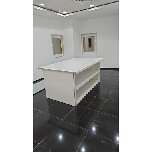 Tailors Cutting Table